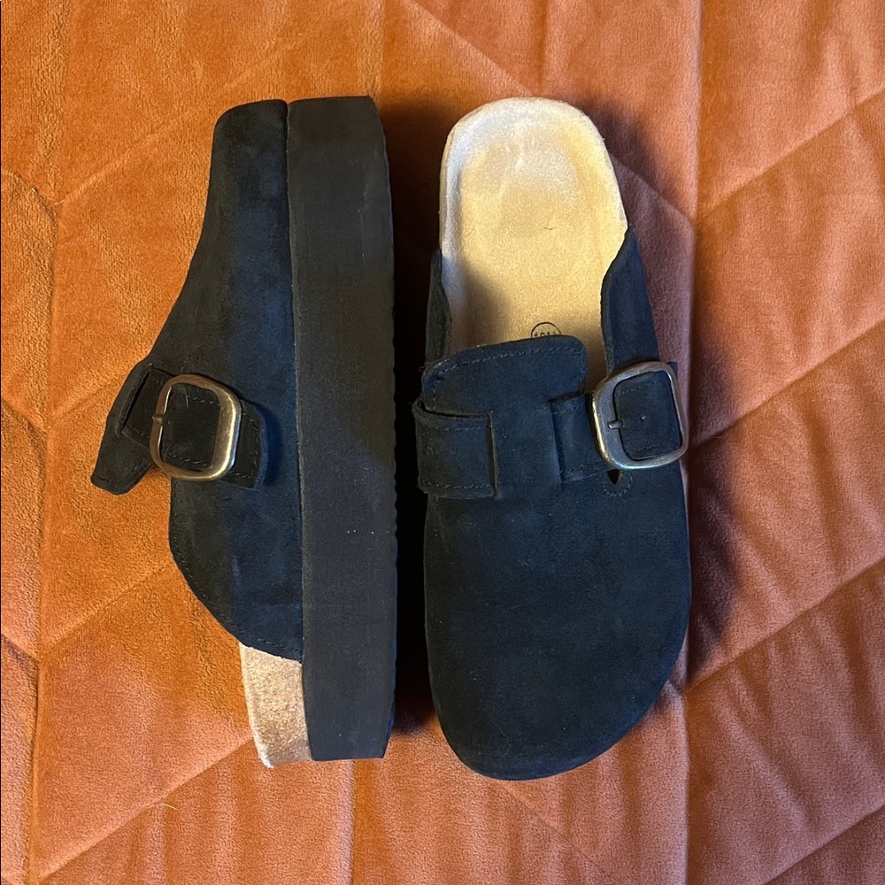 Black Suede Platform Buckle Slip-On Clogs